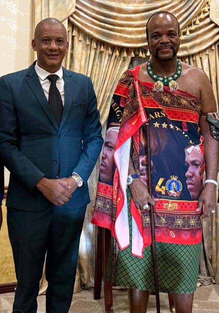 Pictured left to right: Bishop KC Harrington and His Majesty King Mswati III