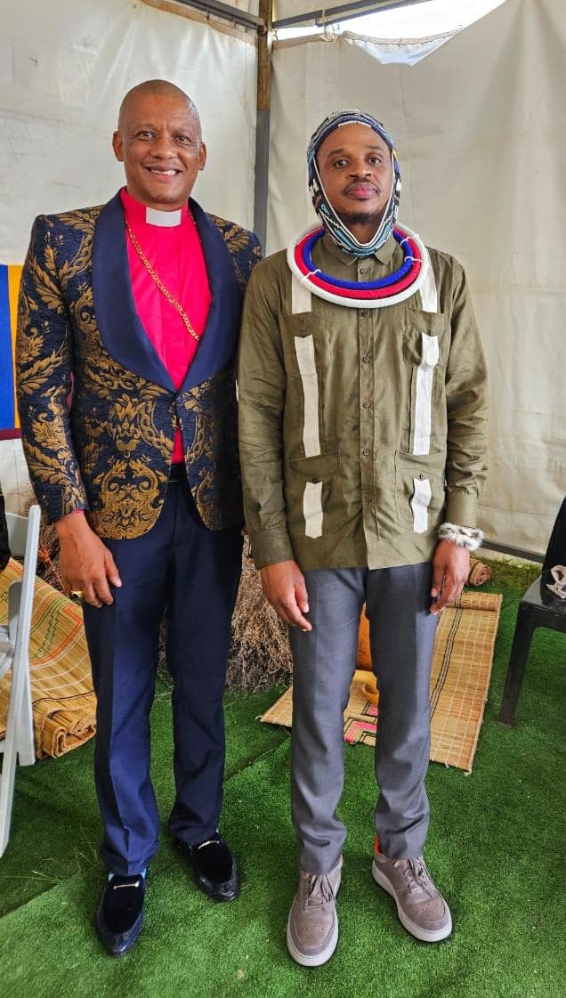 Bishop Harrington with His Majest King Mabokho III of AmaNdebele
